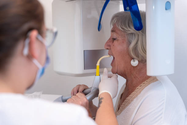 Best Emergency Dental Care for Broken or Chipped Teeth in Strathmore, CA